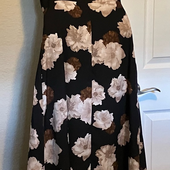 Shein Maxi V-Neck Spaghetti Adjustable Straps Summer Dress Fits Size Small - Picture 5 of 9